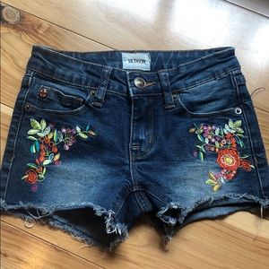 Hudson Jeans Shorts with Floral Embroidery